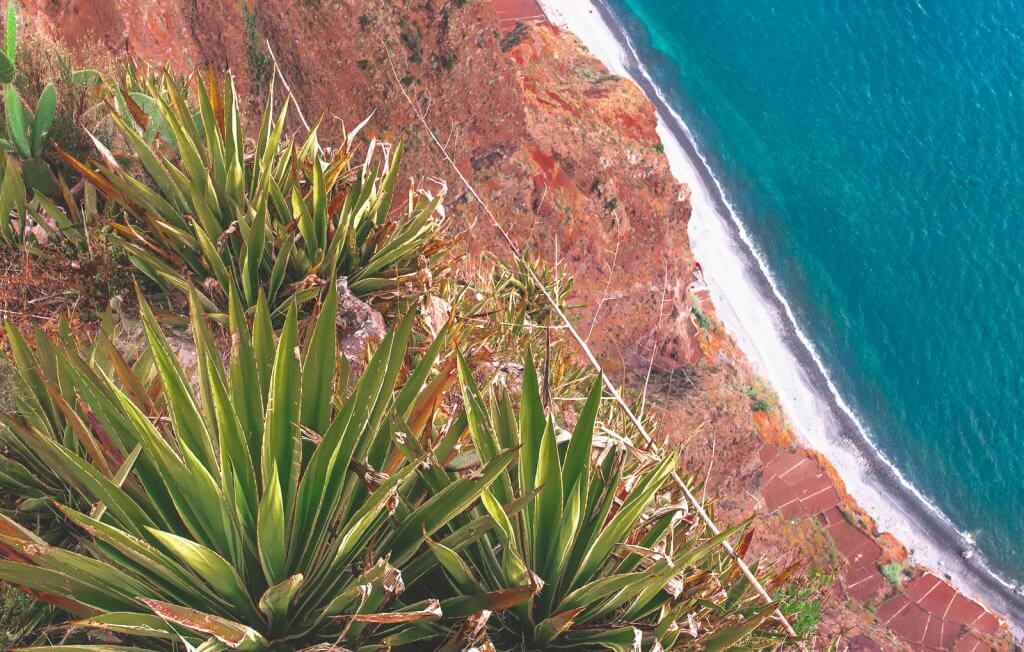 Aussicht auf das Meer am Cabo Girau auf Madeira