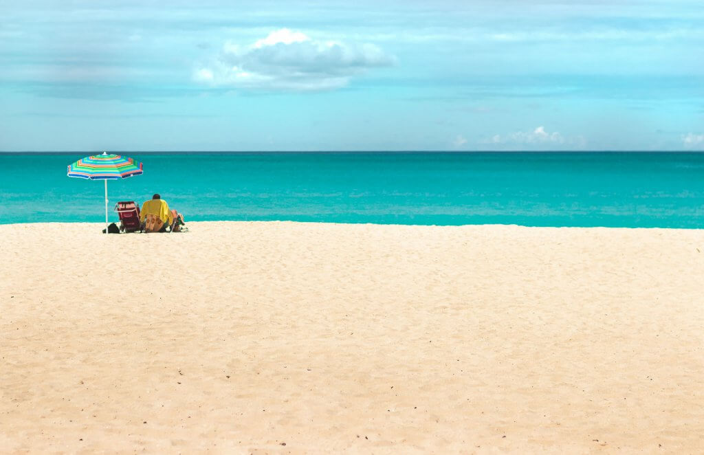 Eagle Beach auf Aruba in der Karibik