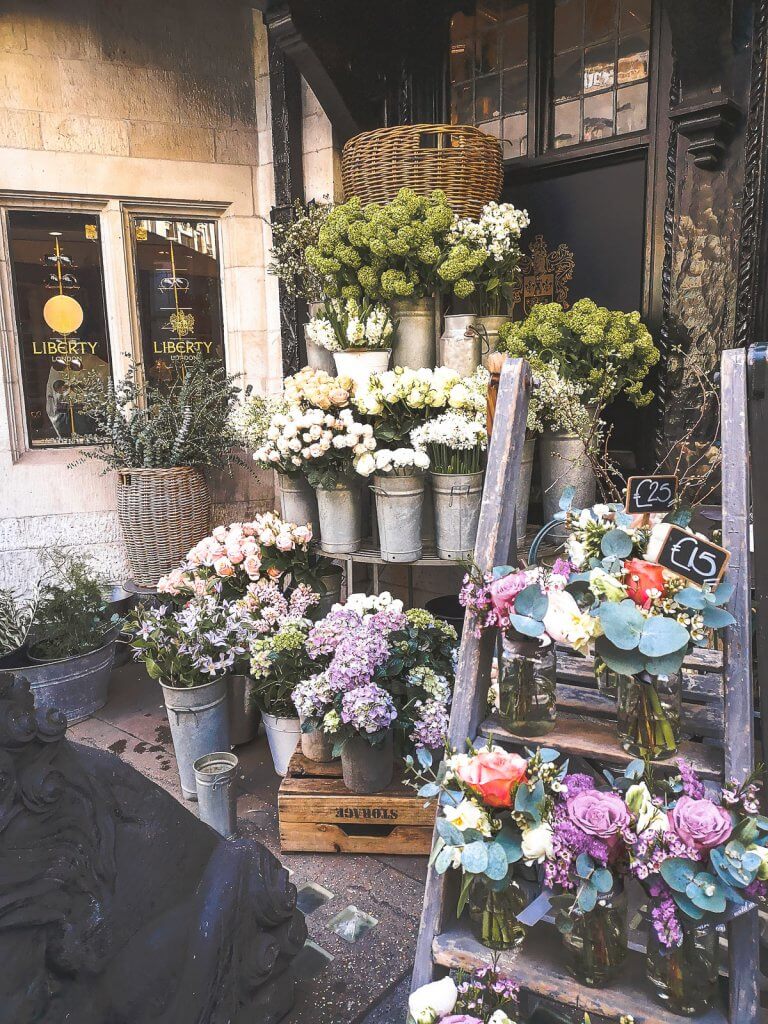 Blumen bei Liberty in London
