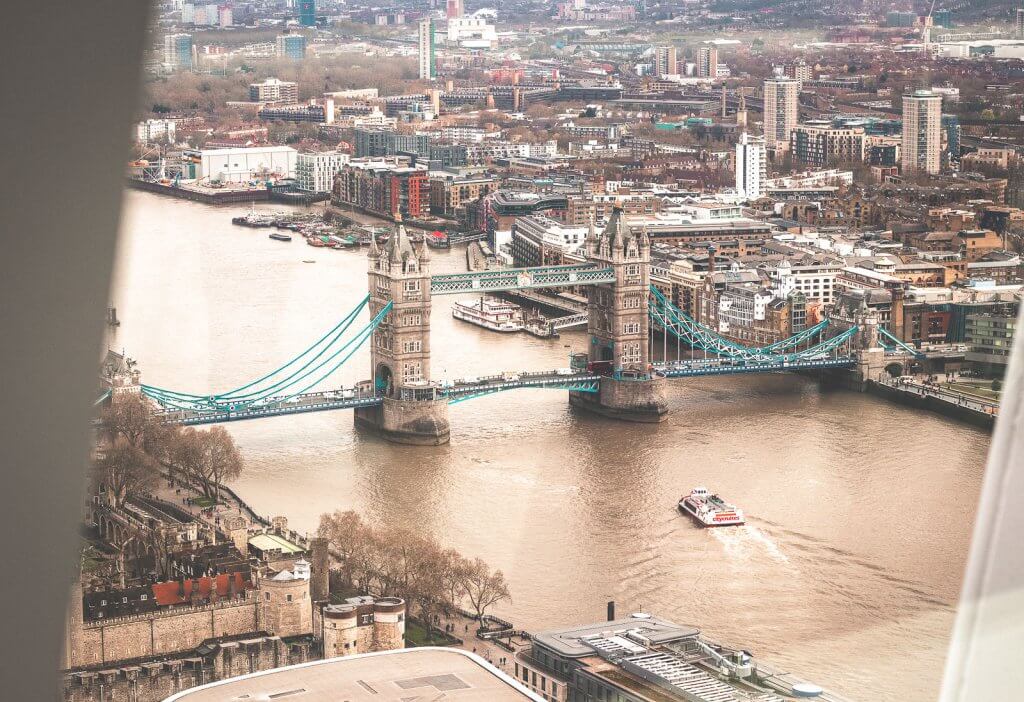 Ansicht Tower Bridge vom Skygarden in London aus